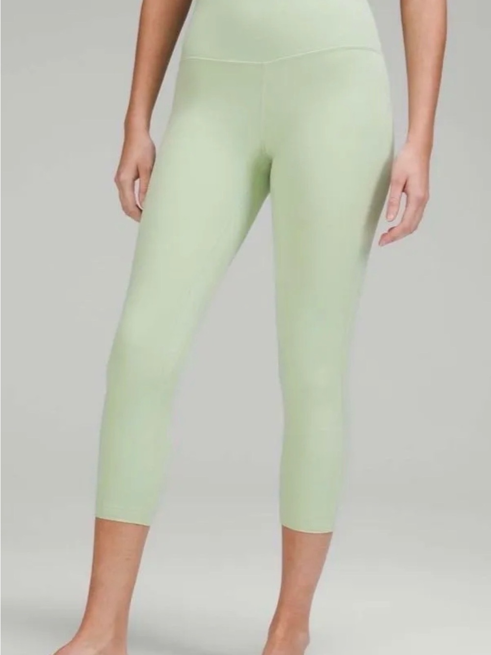 81. NWOT Lululemon Align High-Rise Crop 23" Sz 14